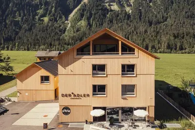 Ein allgemeiner Bergblick oder ein Berglick von der Ferienwohnung aus