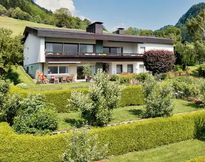 Naturlandschaft in der Nähe der Villa