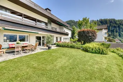 Ein Garten an der Unterkunft Panoramavilla Bludenz by A-Appartments