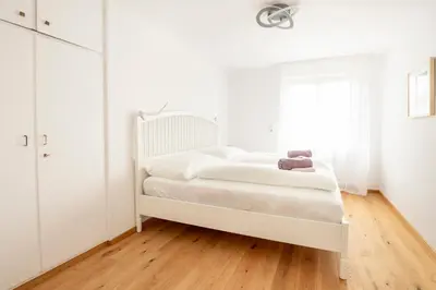 Ein Bett oder Betten in einem Zimmer der Unterkunft Haus im Zentrum mit Garten