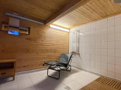 Ein Badezimmer in der Unterkunft Haus Maschol