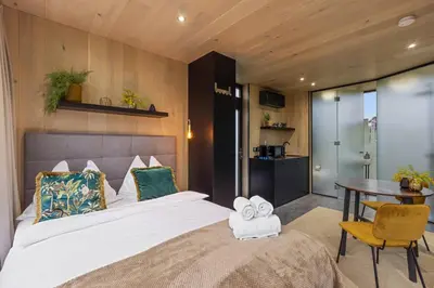 Ein Bett oder Betten in einem Zimmer der Unterkunft Natur Pur & Erlebnisurlaub im Spiegelhaus ÖÖD
