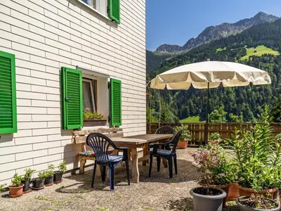 Ein allgemeiner Bergblick oder ein Berglick von der Ferienwohnung aus