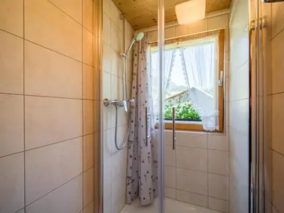 Ein Badezimmer in der Unterkunft Ferienhaus Türtscher 1