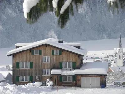 Ferienhaus Bergland im Winter