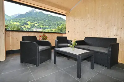 Ein allgemeiner Bergblick oder ein Berglick von der Ferienwohnung aus