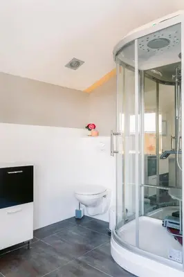 Ein Badezimmer in der Unterkunft Hugo - der Bodenständige - Huusa im Bregenzerwald