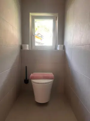 Ein Badezimmer in der Unterkunft Alba Apartments