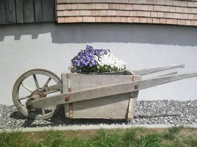 Ein Garten an der Unterkunft Rosanna
