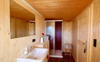 Ein Badezimmer in der Unterkunft WÄLDERHAUS Apartments