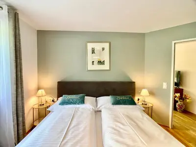 Ein Bett oder Betten in einem Zimmer der Unterkunft Stilvolles Apartment «Coco» am Bodensee