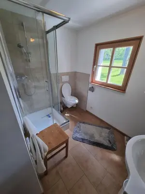Ein Badezimmer in der Unterkunft Haus Rheintalblick