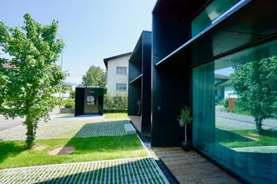 Ein Garten an der Unterkunft Chalet Park by Maier Mäder