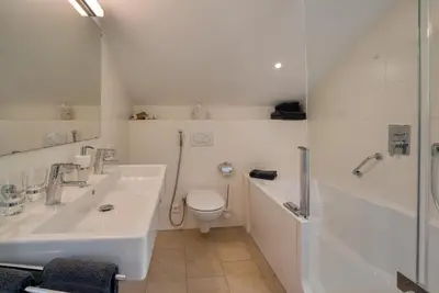 Ein Badezimmer in der Unterkunft HUS24