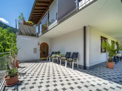 Ein Balkon oder eine Terrasse in der Unterkunft Apartment Marina