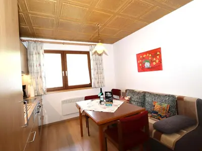 Ein Sitzbereich in der Unterkunft Apartment Heidi