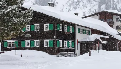 Sandbur Das Walserhaus im Winter