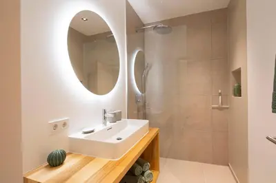 Ein Badezimmer in der Unterkunft am Greben Apartments eins - zwei - sechs - sieben
