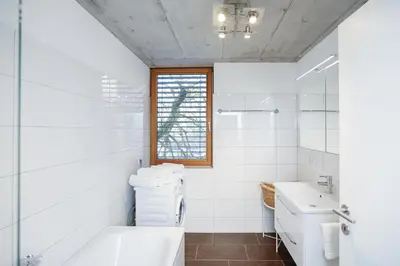 Ein Badezimmer in der Unterkunft Gartenwohnung mit 3 Schlafzimmer in Klaus