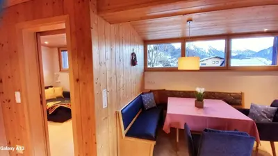 Ein Sitzbereich in der Unterkunft Haus Simma