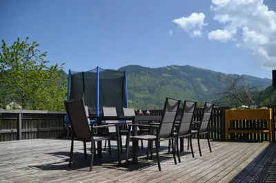 Ein allgemeiner Bergblick oder ein Berglick von der Ferienwohnung aus