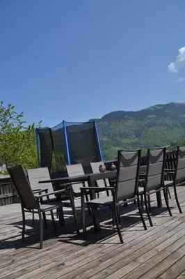 Ein allgemeiner Bergblick oder ein Berglick von der Ferienwohnung aus