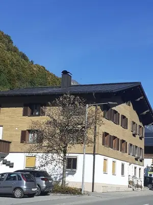 Das Gebäude in dem sich die Ferienwohnung befindet
