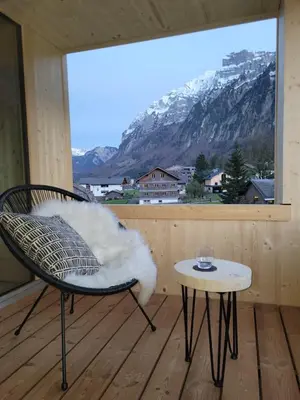 Ein allgemeiner Bergblick oder ein Berglick von der Ferienwohnung aus
