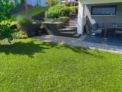 Ein Garten an der Unterkunft Casa Farnach