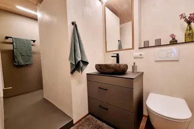 Ein Badezimmer in der Unterkunft Appartment Wolf Huber im Zentrum der Altstadt.