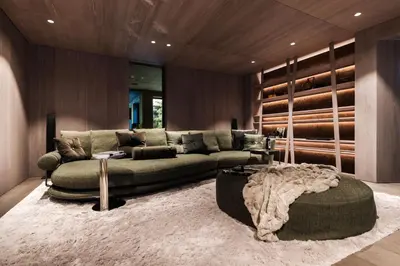 Ein Sitzbereich in der Unterkunft LE CHALET - Luxury Hideaway