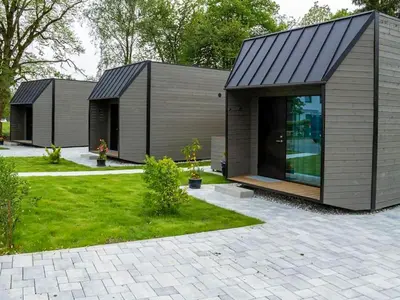 Ein Garten an der Unterkunft TINY 4 YOU - Ihre stilvollen TINY-Häuser am Bodensee
