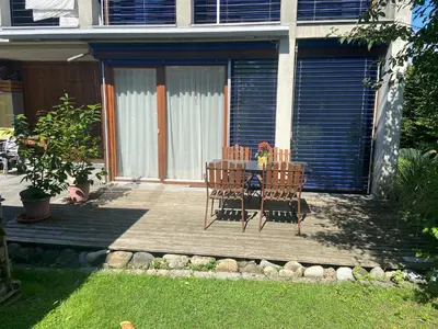 Ein Garten an der Unterkunft Haus Elke