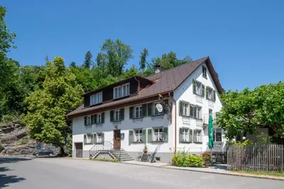 Das Gebäude in dem sich das Hotel befindet